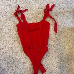 Superdown Red Shiny Tie-Strap Bodysuit excellent cond size SX